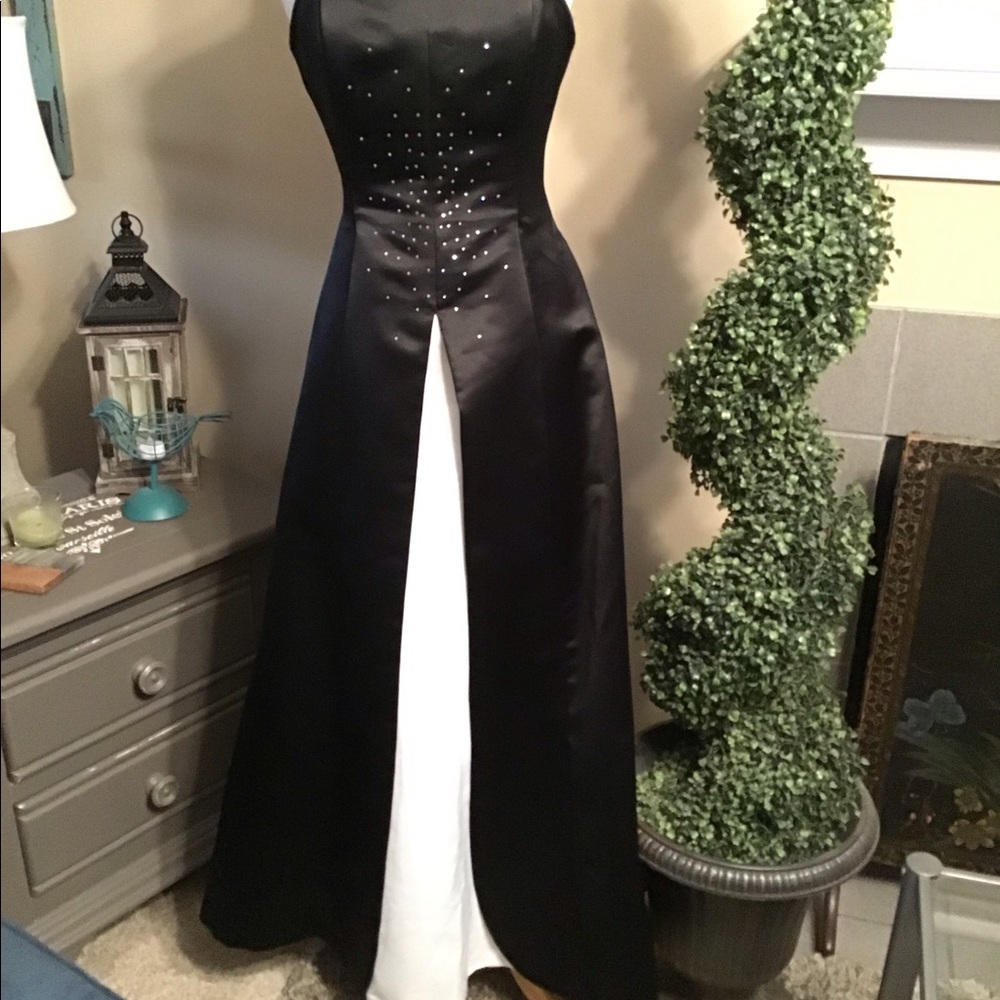 Scott McClintock formal gown size 8.